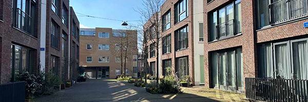 Lees meer over het artikel Buitenmuur schilderen Rotterdam / gevels sausen